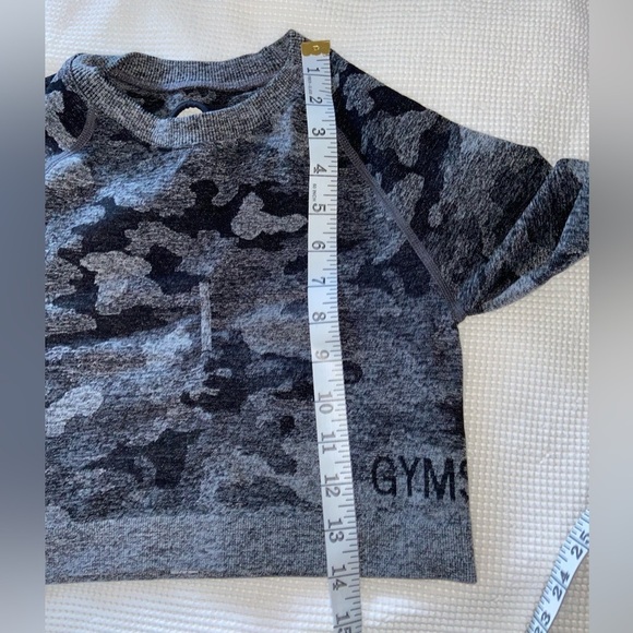 Women’s Gymshark Adapt Camo Seamless Long Sleeve Crop Top size medium - Picture 5 of 16